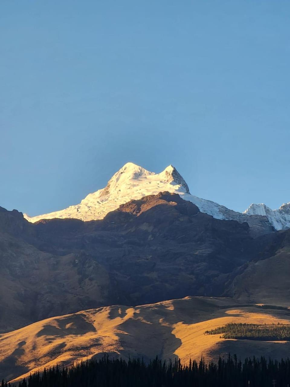 Lhotse Hostel B&B Huaraz  Eksteriør billede